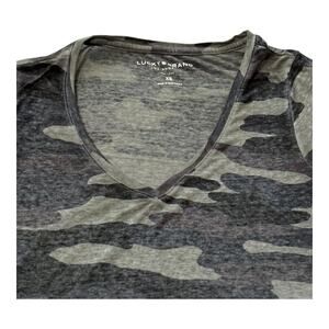 Lucky Brand T-shirt - XS - Gray Camo - Lightweight & Fitted - Like New